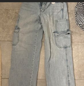 Super cute cargo jeans 0